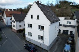 Hauptbild Vier Wohnungen. Laufende Einnahmen. Ein Investment. - provisionsfrei